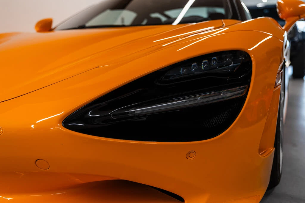 2025 McLaren 750S Coupe - Image 10 of 31