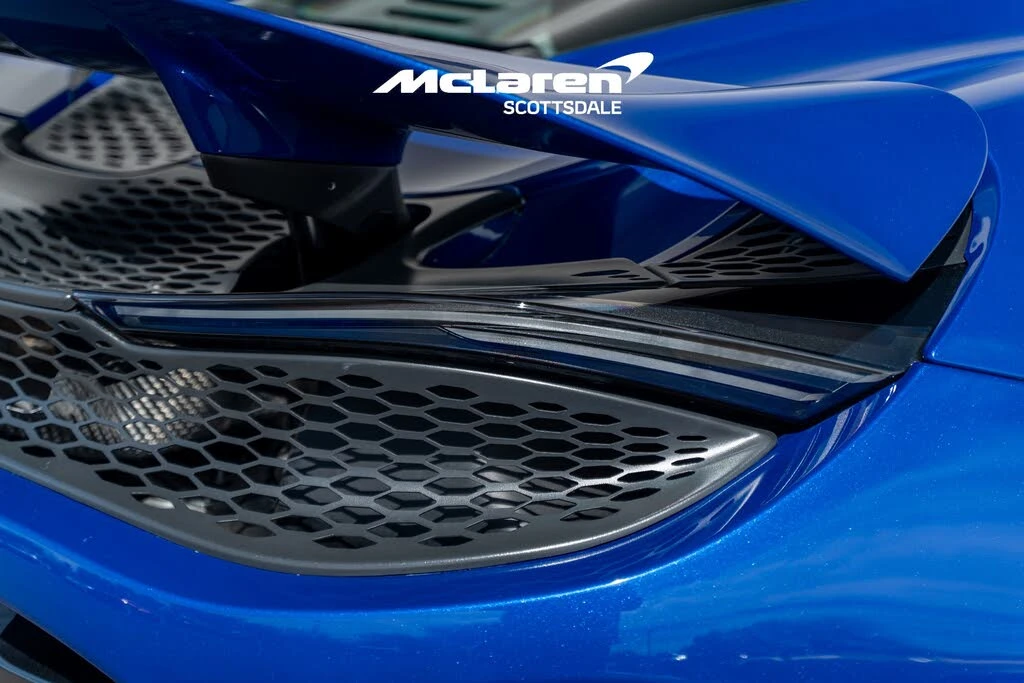 2025 McLaren 750S Coupe - Image 17 of 30