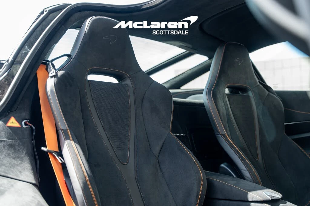 2025 McLaren 750S Coupe - Image 24 of 30
