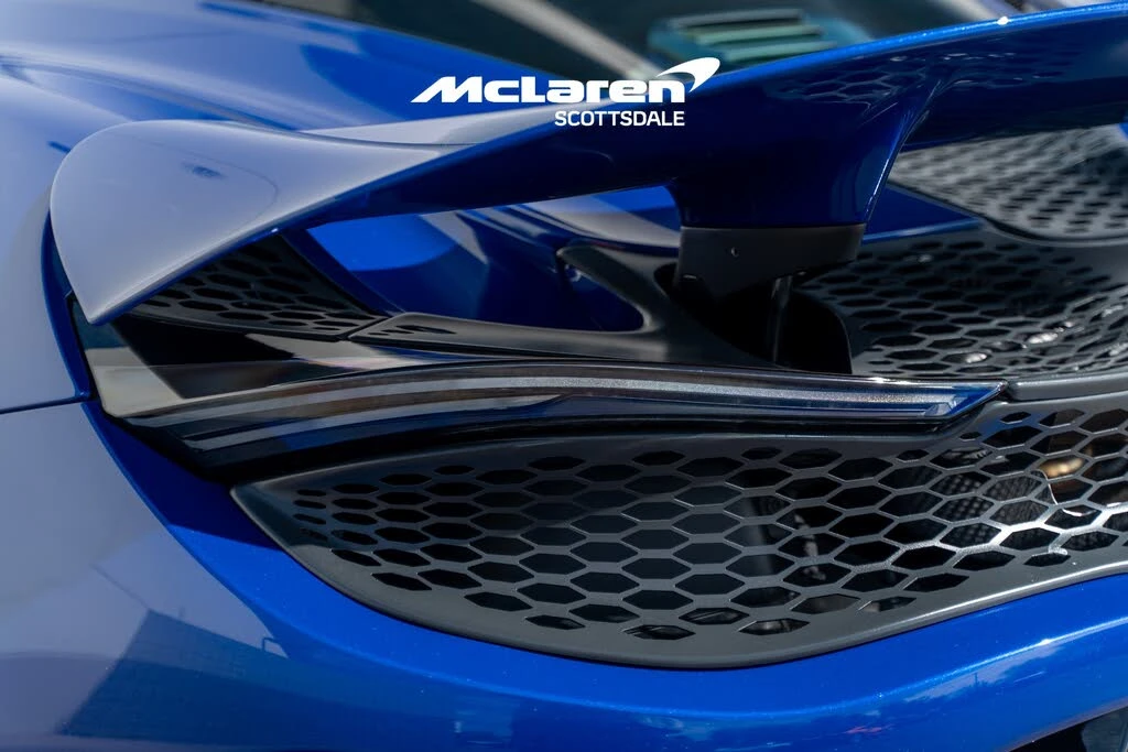 2025 McLaren 750S Coupe - Image 15 of 30