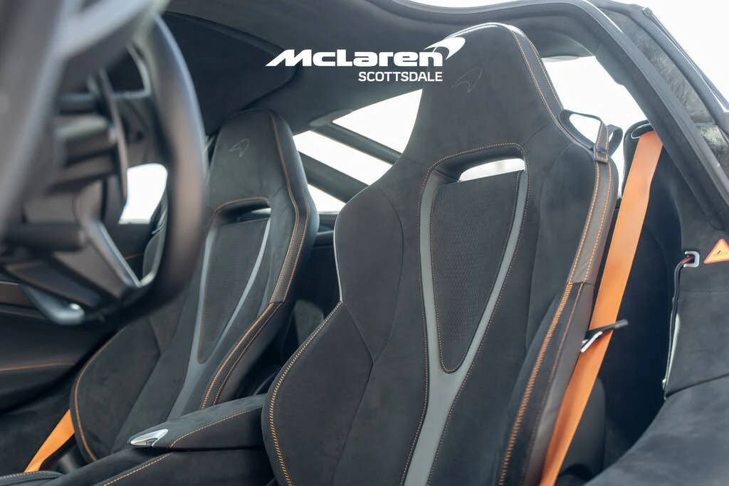 2025 McLaren 750S Coupe - Image 23 of 30