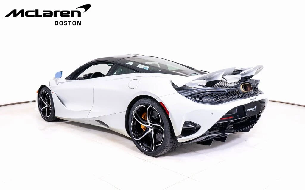 2025 McLaren 750S Coupe - Image 3 of 21
