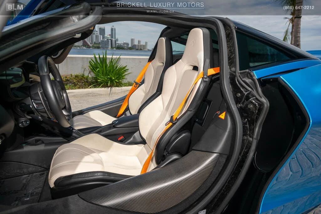 2025 McLaren 750S Coupe - Image 9 of 31
