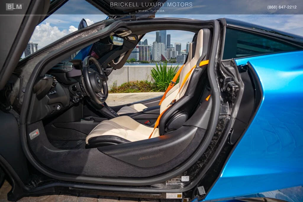 2025 McLaren 750S Coupe - Image 8 of 31