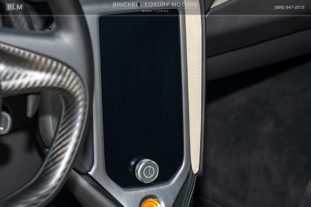 2025 McLaren 750S Coupe - Image 24 of 31