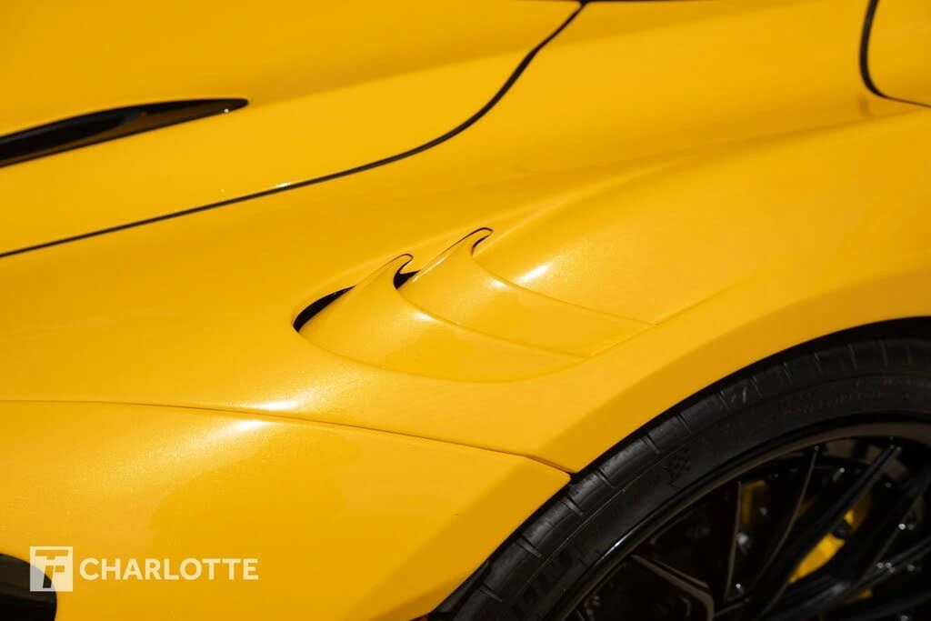 2025 McLaren 750S Coupe - Image 9 of 31
