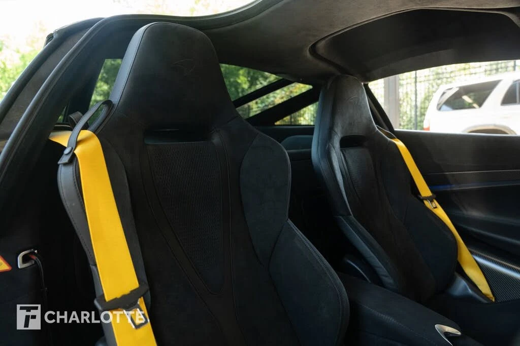2025 McLaren 750S Coupe - Image 29 of 31
