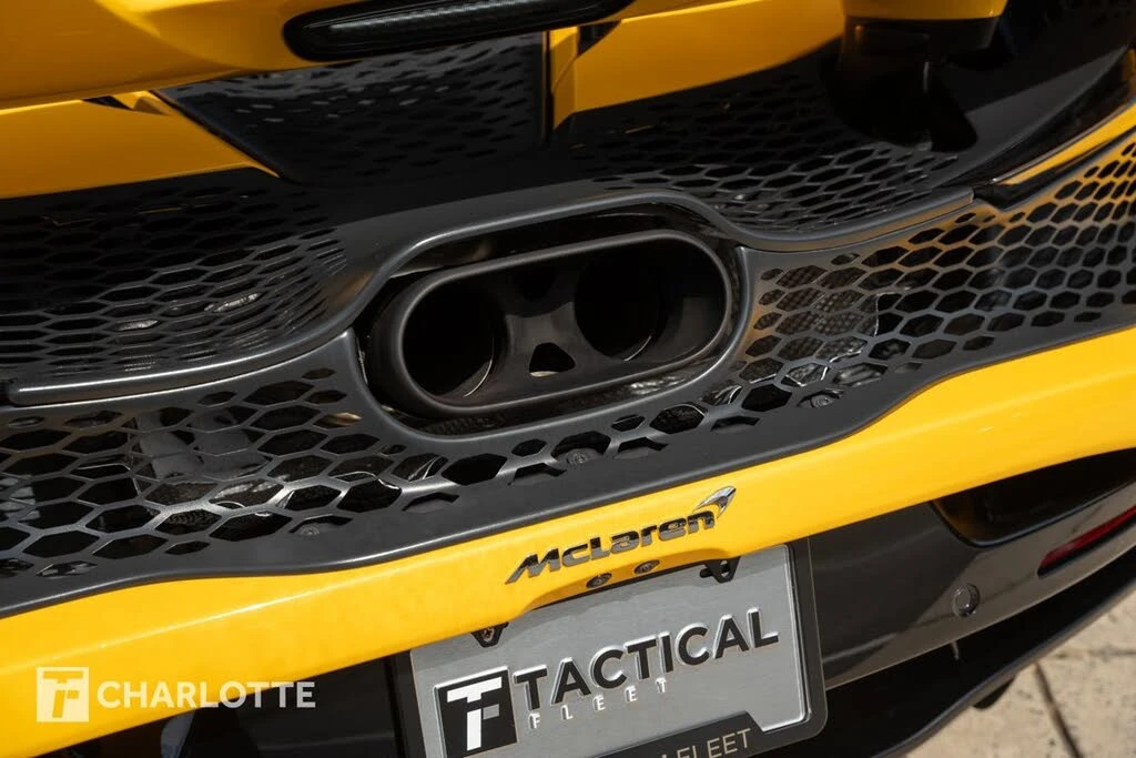 2025 McLaren 750S Coupe - Image 16 of 31