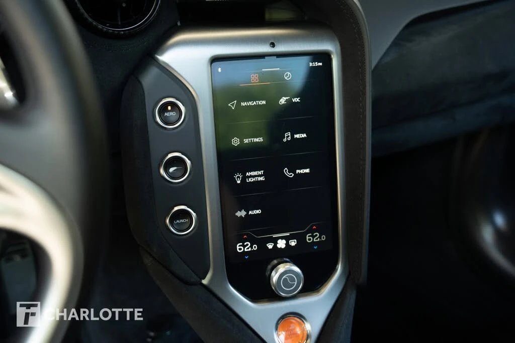 2025 McLaren 750S Coupe - Image 25 of 31