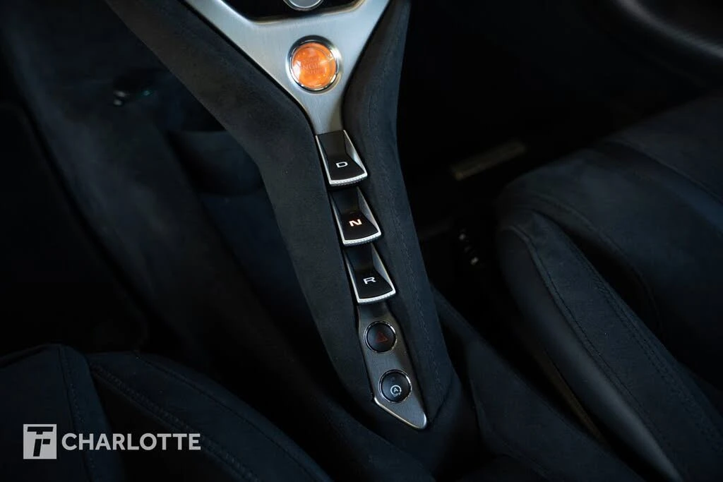 2025 McLaren 750S Coupe - Image 26 of 31
