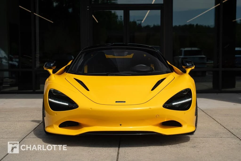2025 McLaren 750S Coupe - Image 5 of 31