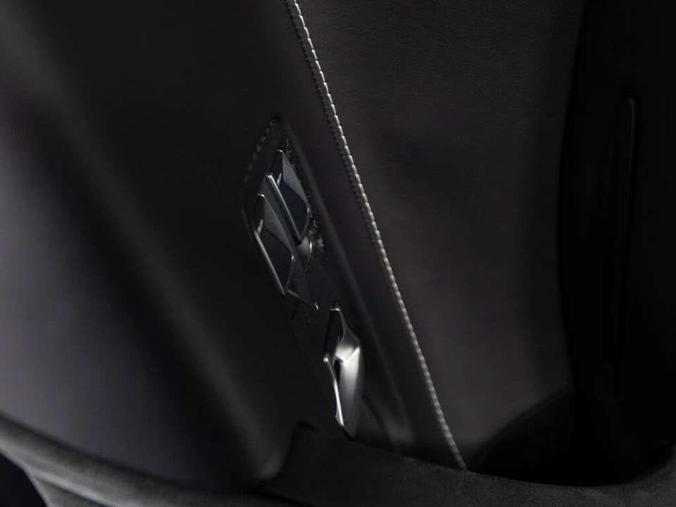 2025 McLaren 750S Coupe - Image 13 of 31