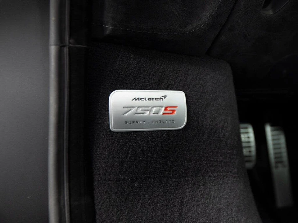 2025 McLaren 750S Coupe - Image 29 of 31