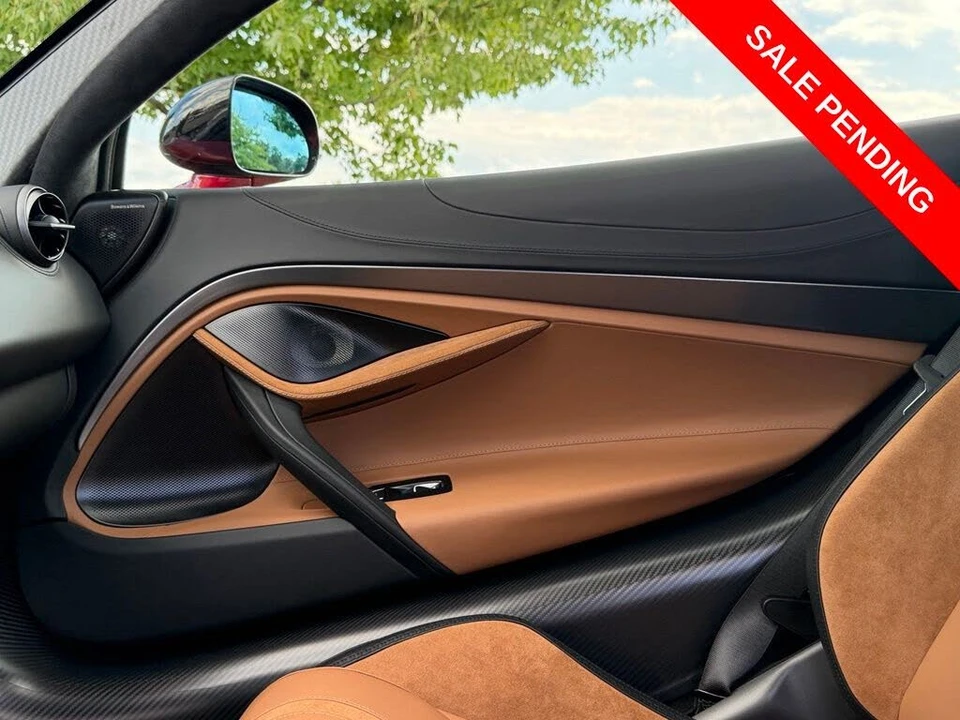 2025 McLaren 750S Coupe - Image 25 of 29