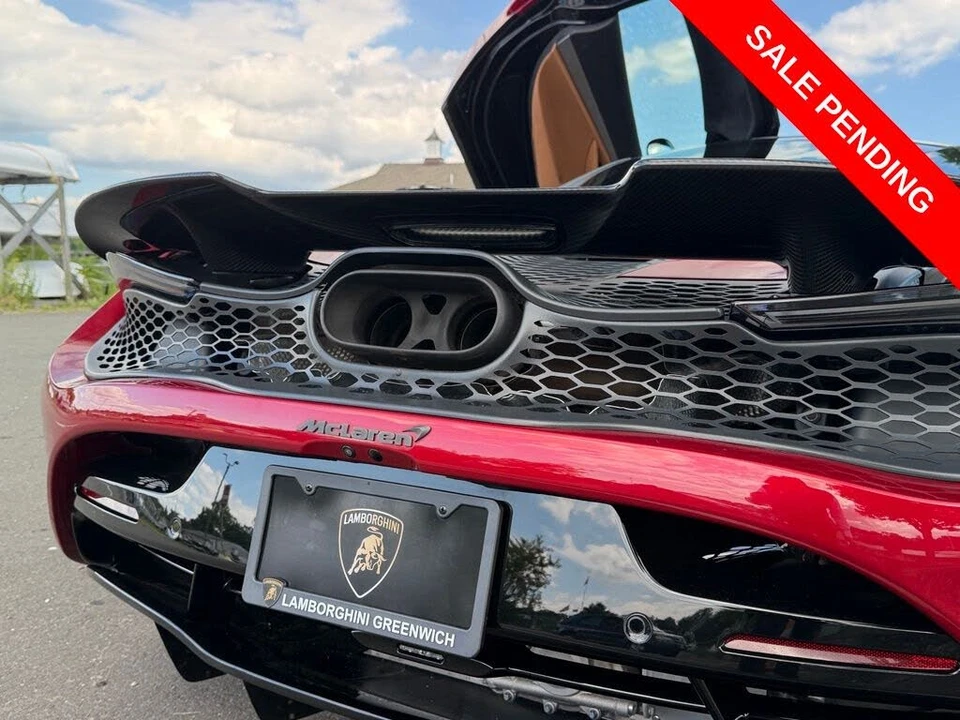 2025 McLaren 750S Coupe - Image 15 of 29