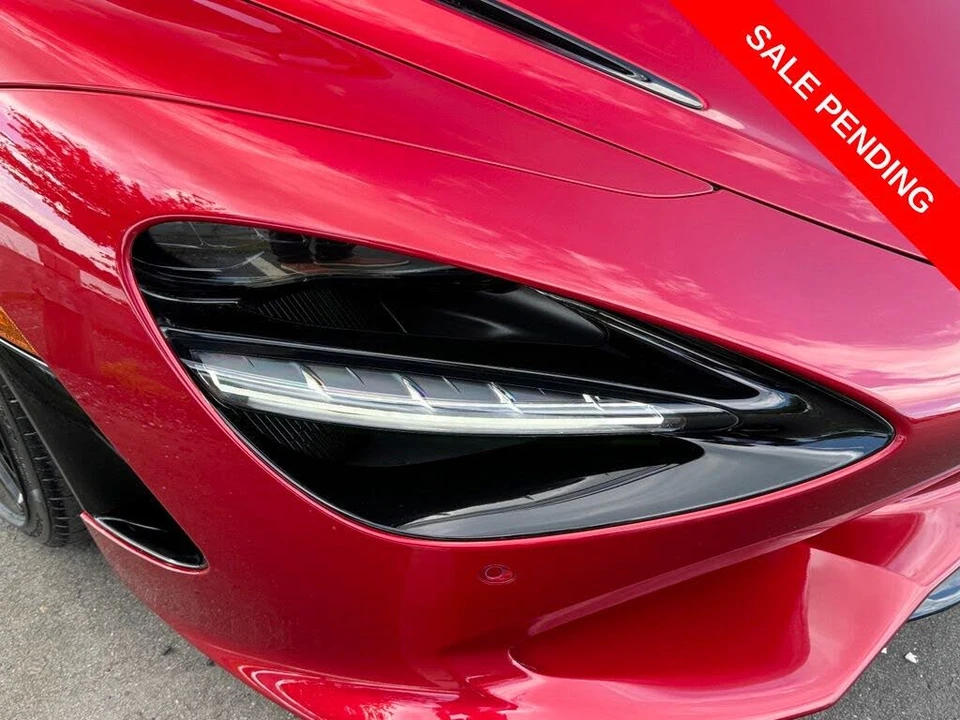 2025 McLaren 750S Coupe - Image 17 of 29
