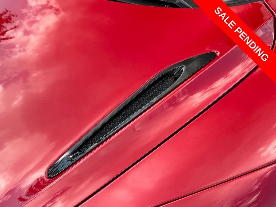2025 McLaren 750S Coupe - Image 19 of 29