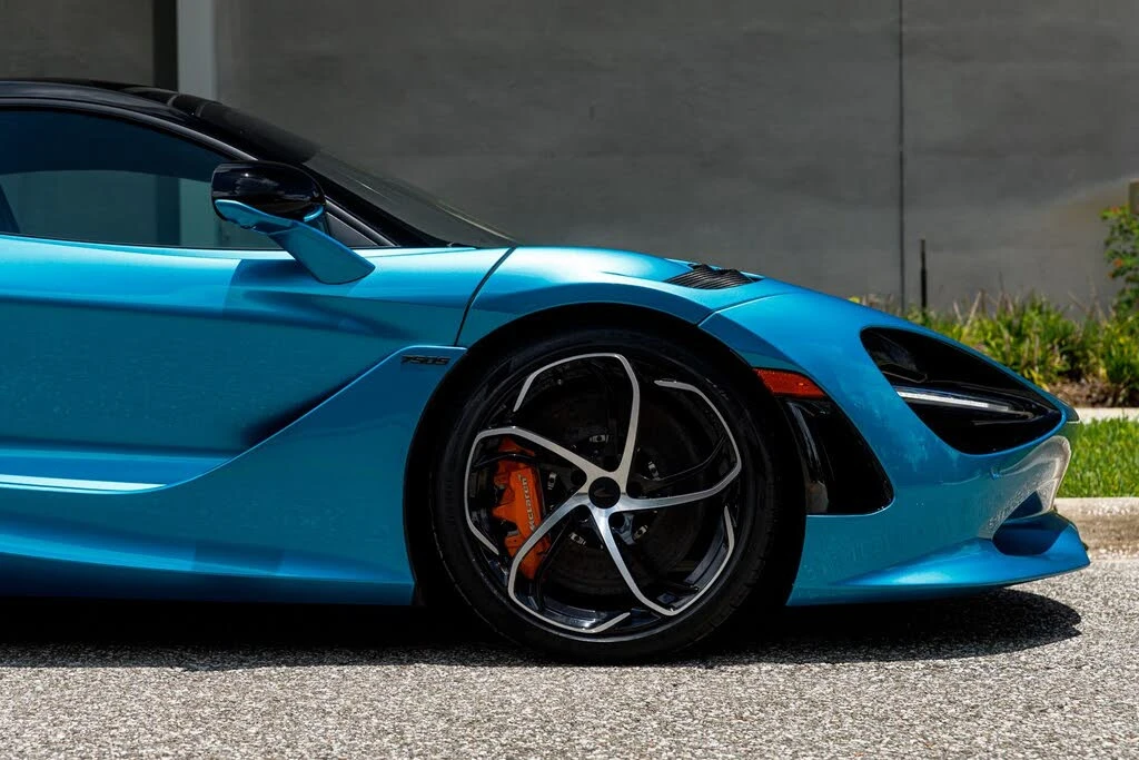 2025 McLaren 750S Coupe - Image 14 of 31