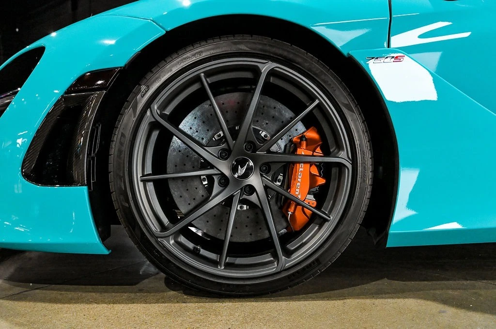 2025 McLaren 750S Coupe - Image 29 of 31