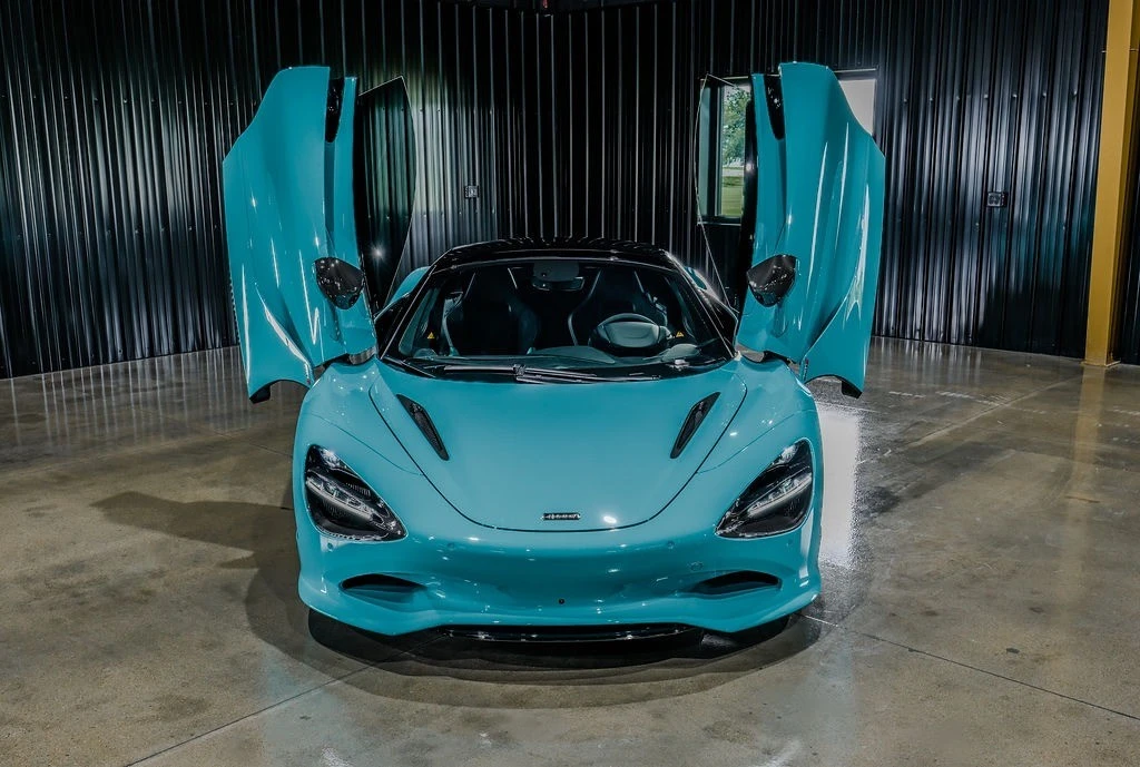 2025 McLaren 750S Coupe - Image 3 of 31
