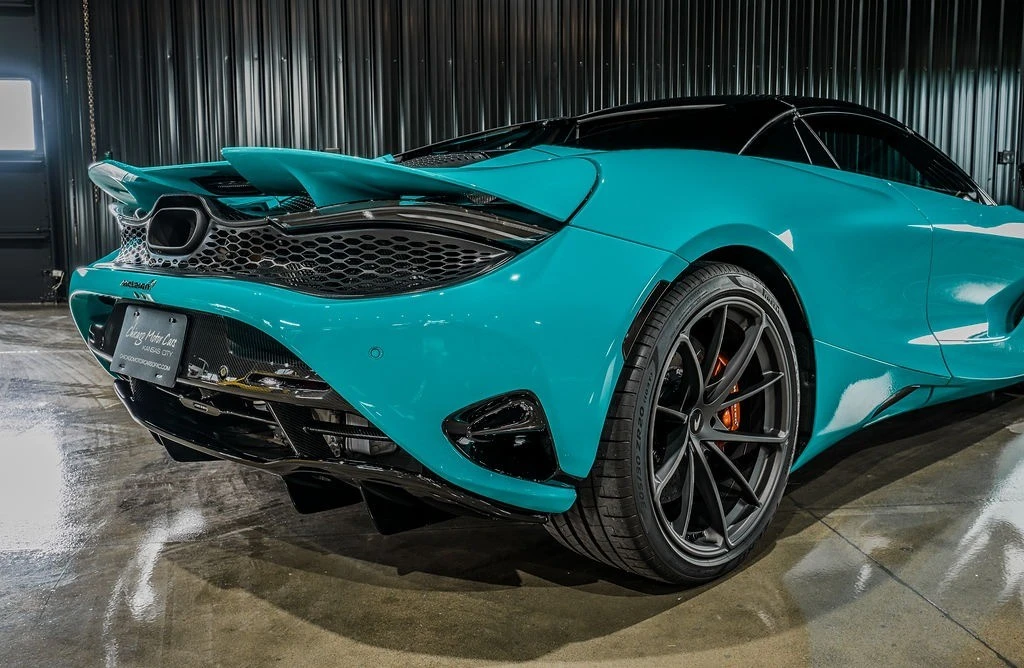2025 McLaren 750S Coupe - Image 19 of 31