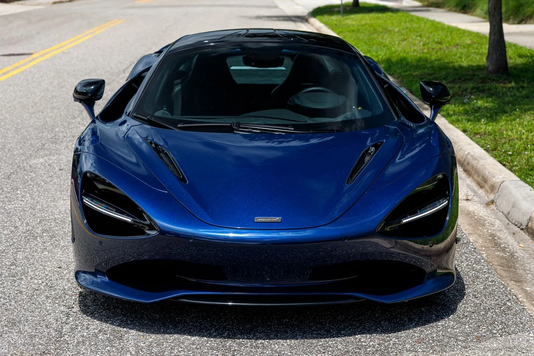 2025 McLaren 750S - Image 3 of 31