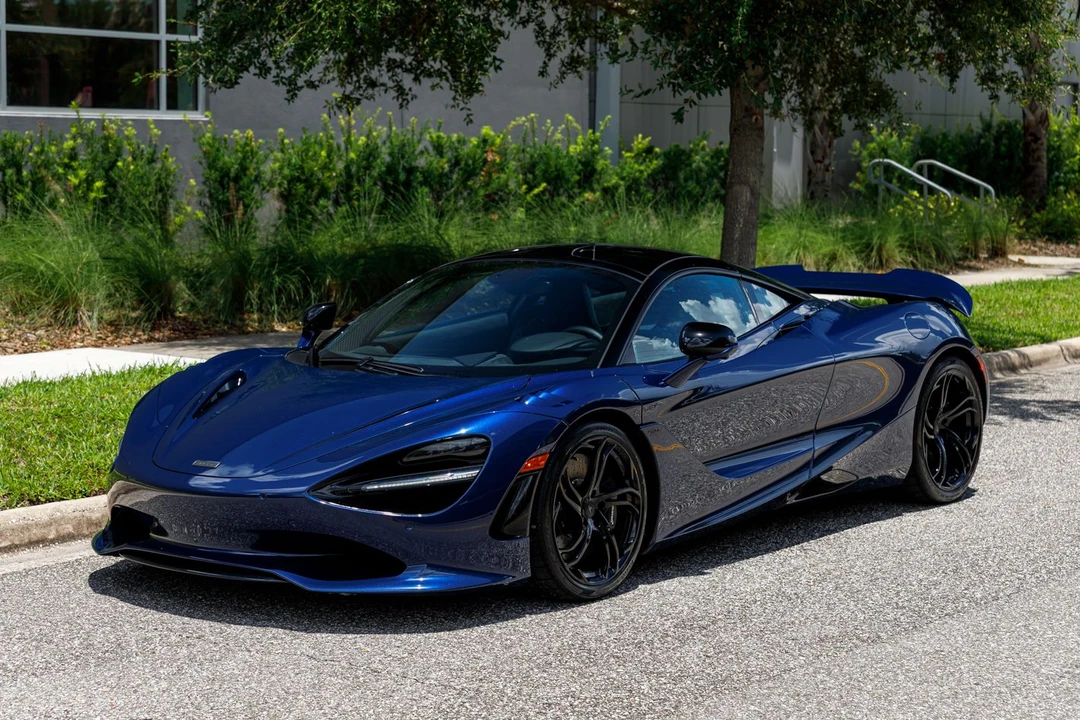 2025 McLaren 750S - Image 21 of 31