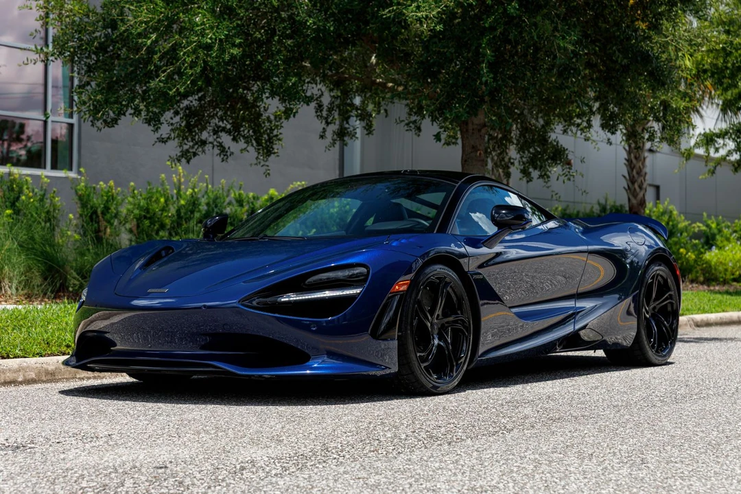2025 McLaren 750S - Image 24 of 31