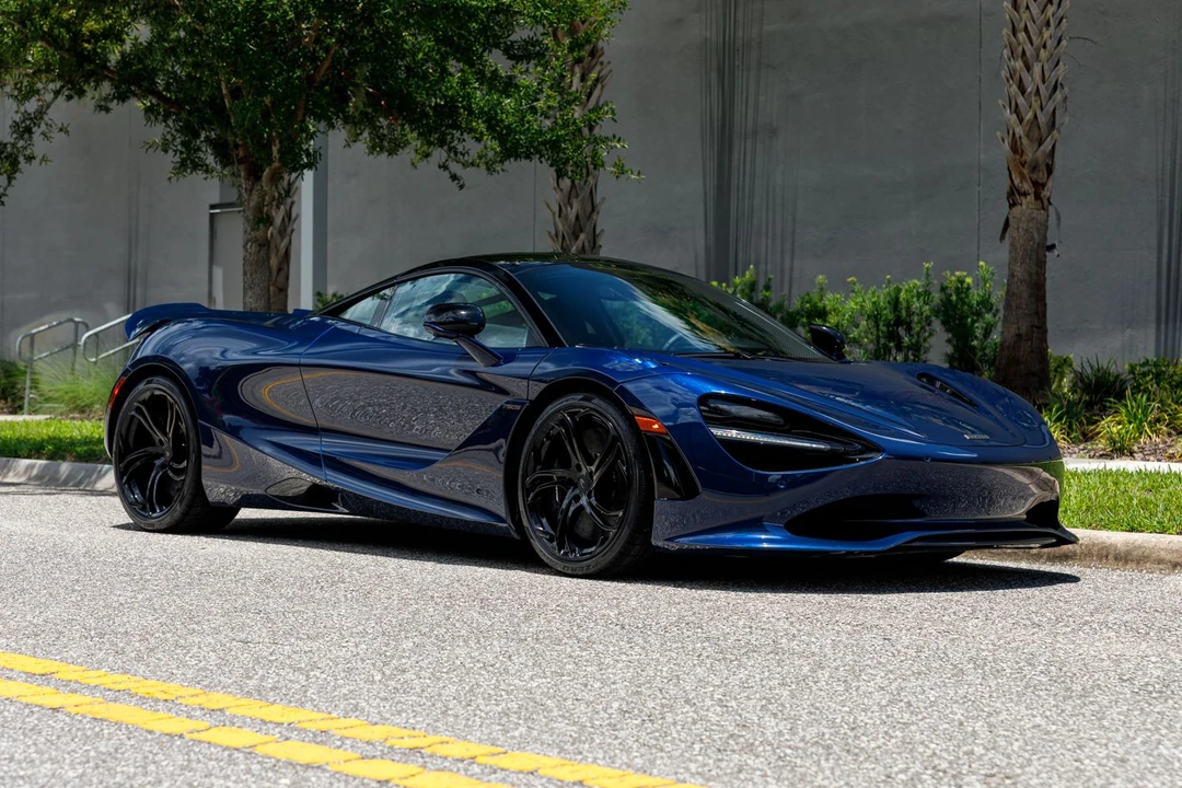 2025 McLaren 750S - Image 5 of 31