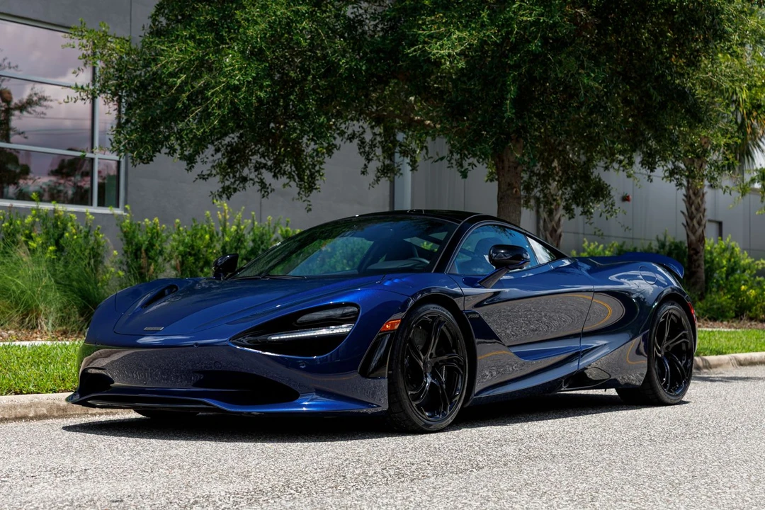 2025 McLaren 750S - Image 22 of 31