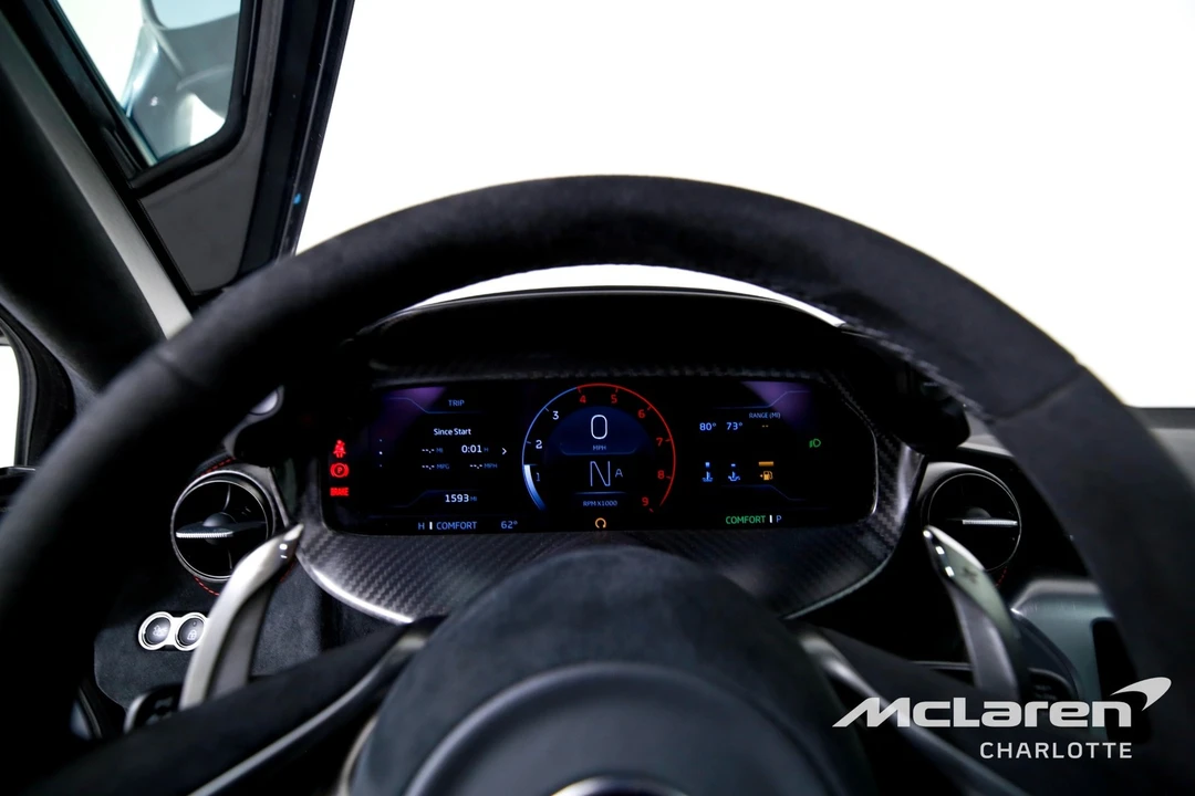 2025 McLaren 750S - Image 14 of 21