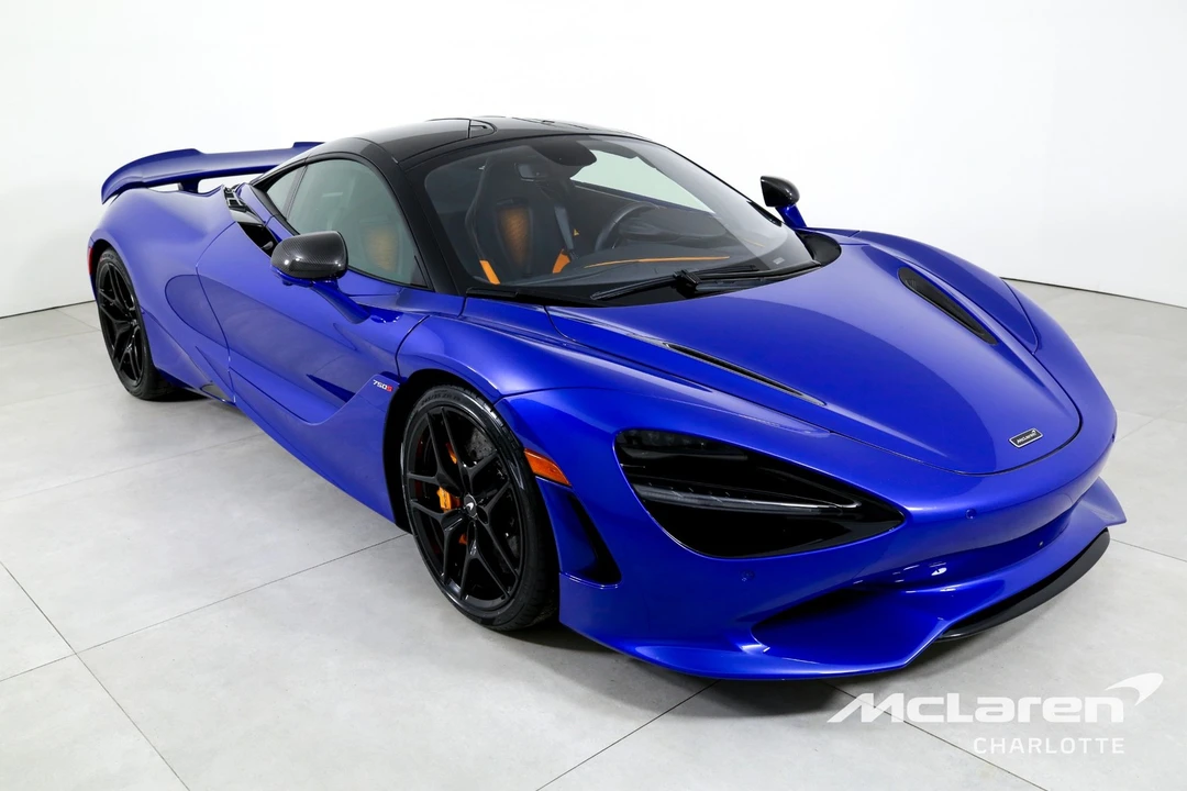 2025 McLaren 750S - Image 3 of 12
