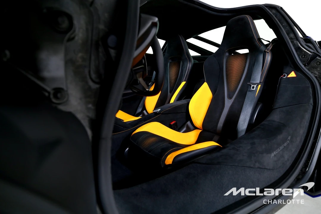 2025 McLaren 750S - Image 12 of 12
