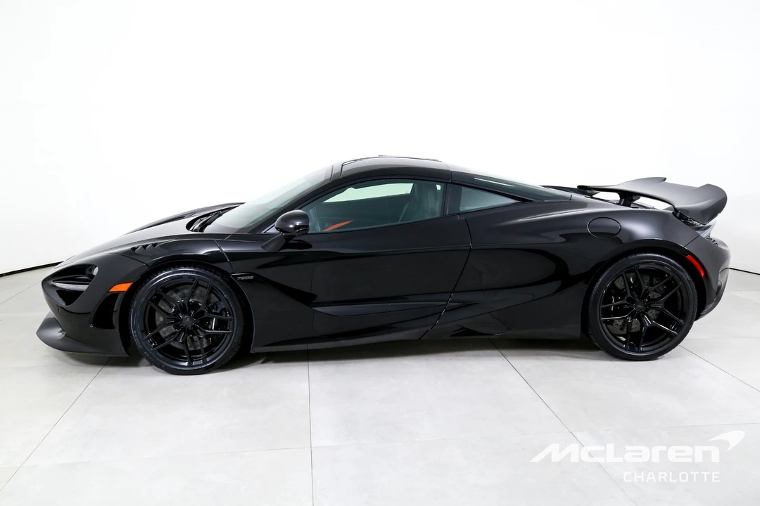 2025 McLaren 750S - Image 6 of 12