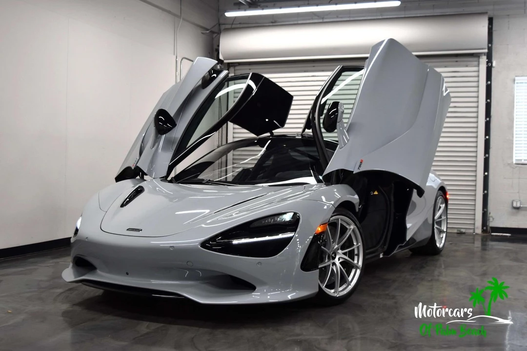 2025 McLaren 750S - Image 2 of 21