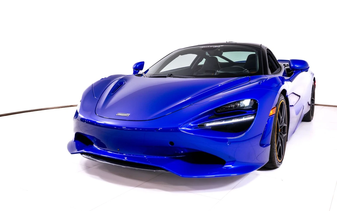 2025 McLaren 750S - Image 10 of 23