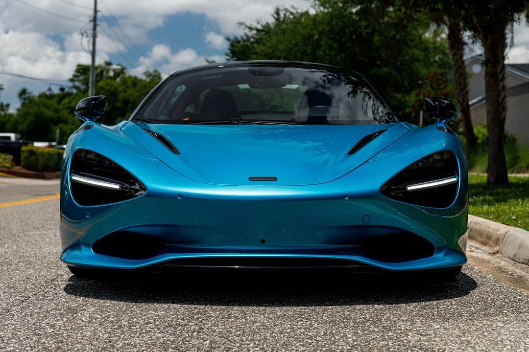 2025 McLaren 750S - Image 5 of 31