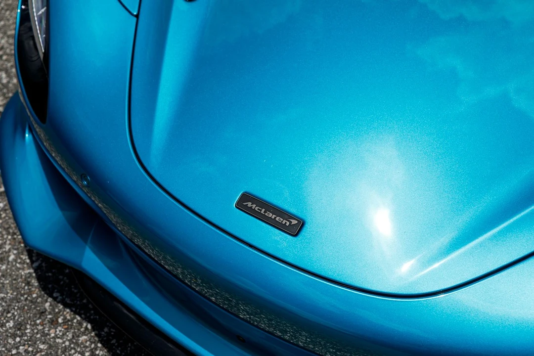 2025 McLaren 750S - Image 2 of 31