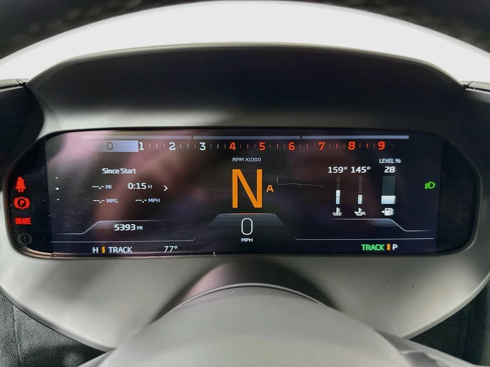 2025 McLaren 750S - Image 13 of 31