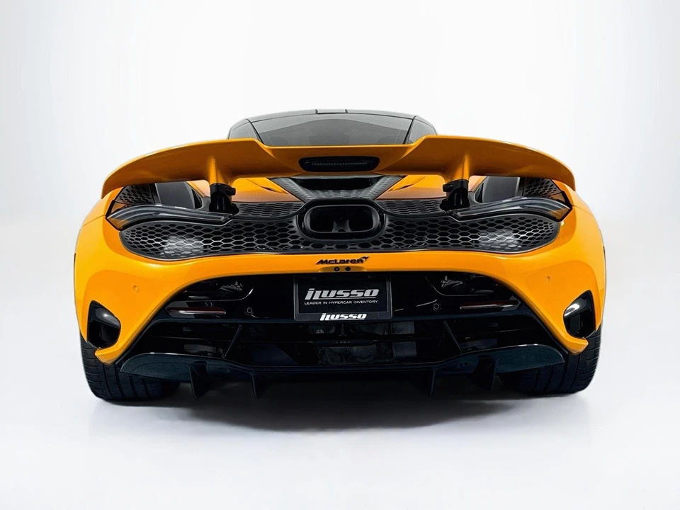 2025 McLaren 750S - Image 6 of 31