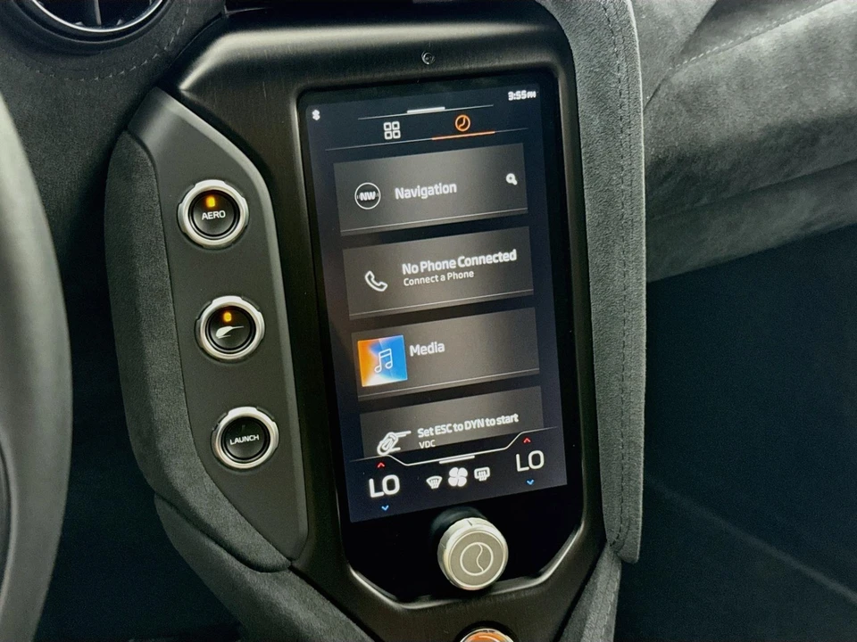 2025 McLaren 750S - Image 14 of 31