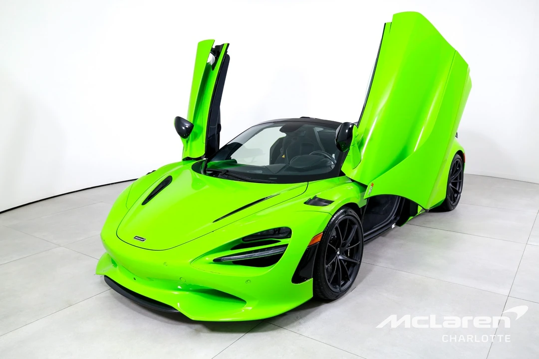 2025 McLaren 750S - Image 6 of 31