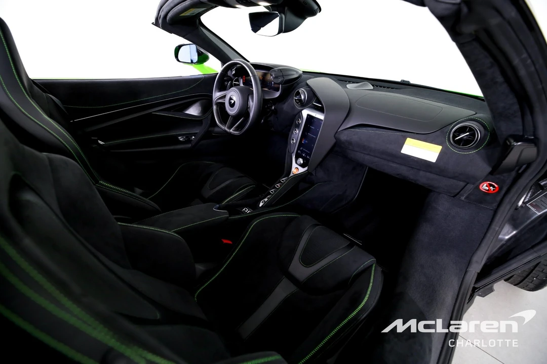 2025 McLaren 750S - Image 21 of 21
