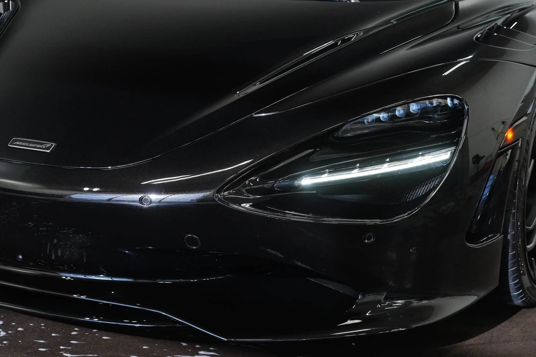 2025 McLaren 750S Spider - Image 12 of 12