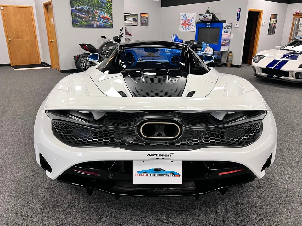 2025 McLaren 750S Spider - Image 5 of 21