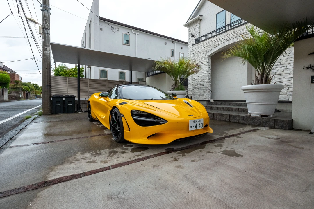 2025 McLaren 750S Spider - Image 3 of 31