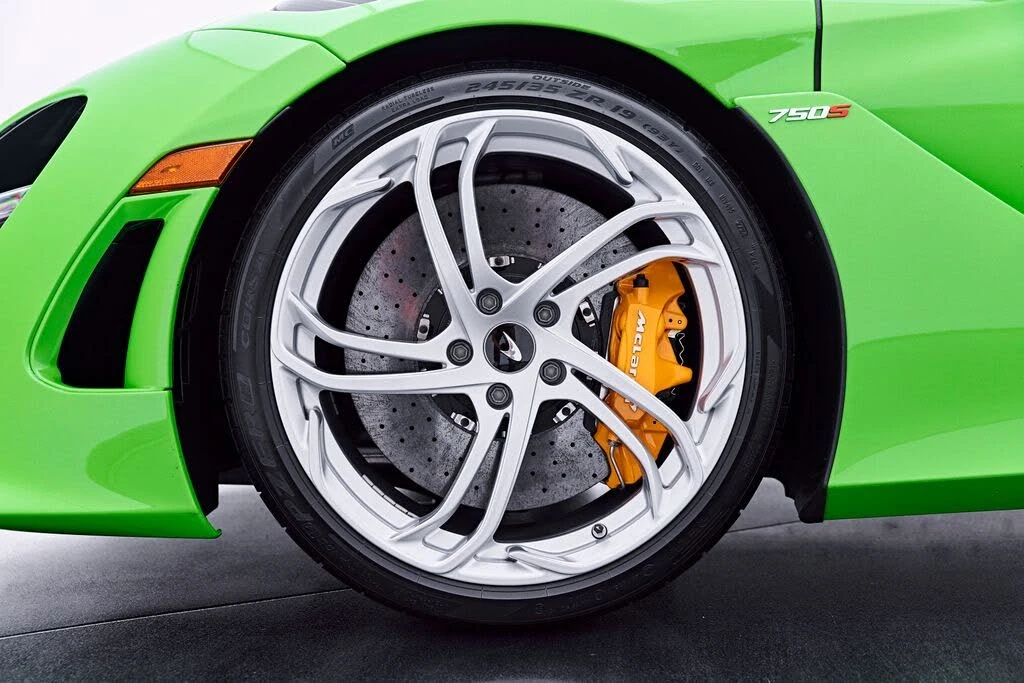 2025 McLaren 750S Spider - Image 3 of 31