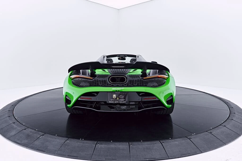 2025 McLaren 750S Spider - Image 27 of 31