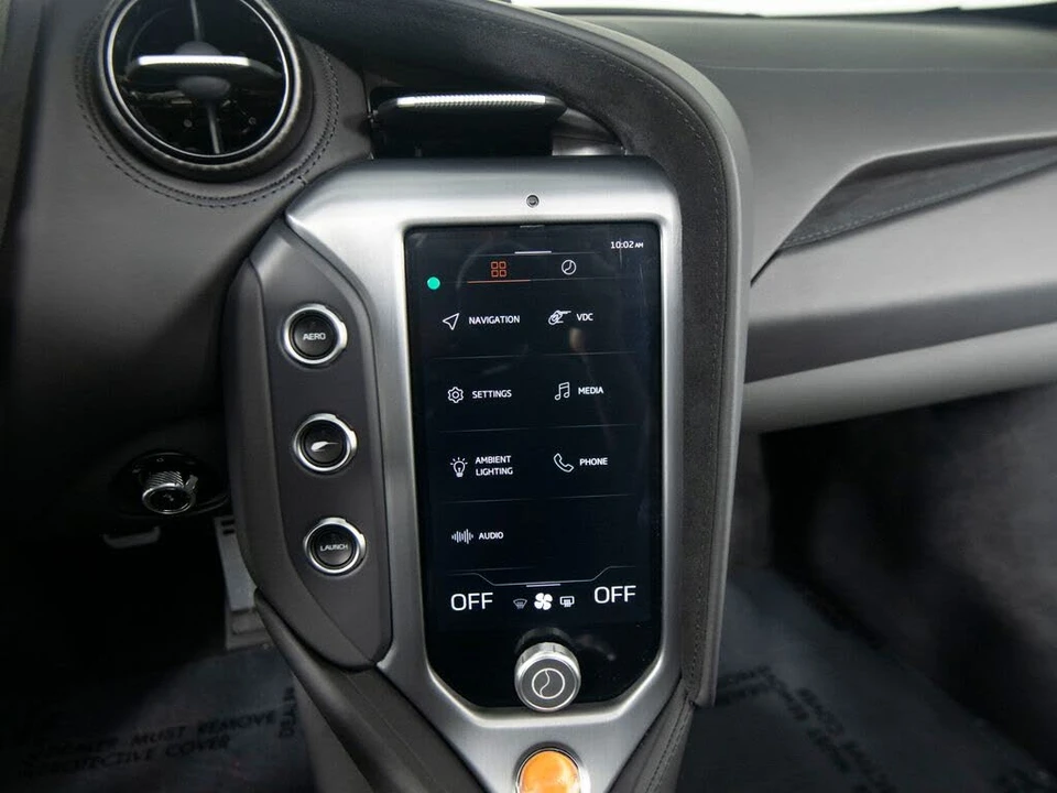 2025 McLaren 750S Spider - Image 25 of 31