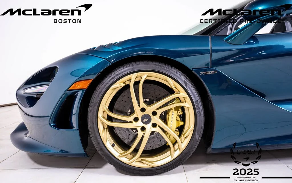 2025 McLaren 750S Spider - Image 16 of 26